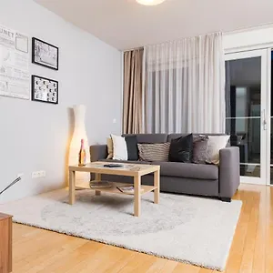 Kaiser Loft By Ichbucheat Apartment